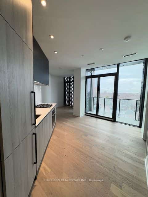 2625 Dundas Street W #809, Toronto, ON M6P 0C5