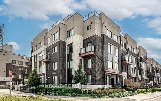 1555 Kingston Road #218, Pickering, ON L1V 0E9