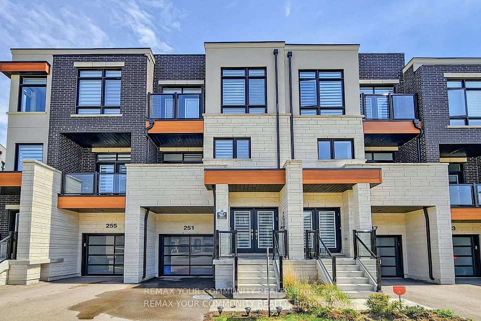 251 Thomas Cook Avenue, Vaughan, ON L6A 5A1