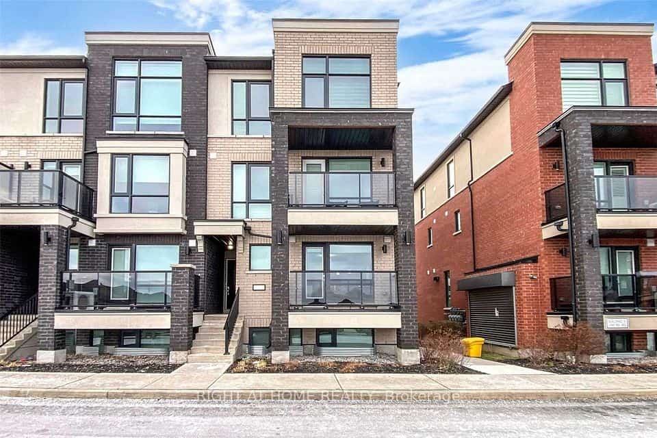 100 Dufay Road #82, Brampton, ON L7A 4S3