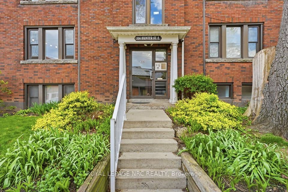 356 N Hunter Street E, Hamilton