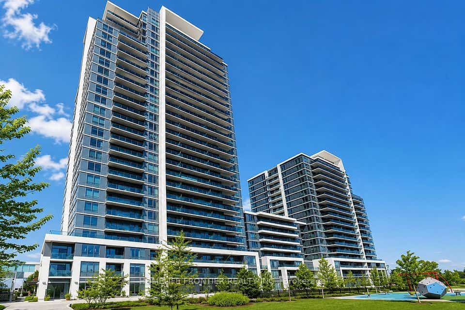 7165 Yonge Street #1810, Markham, ON L3T 0C9