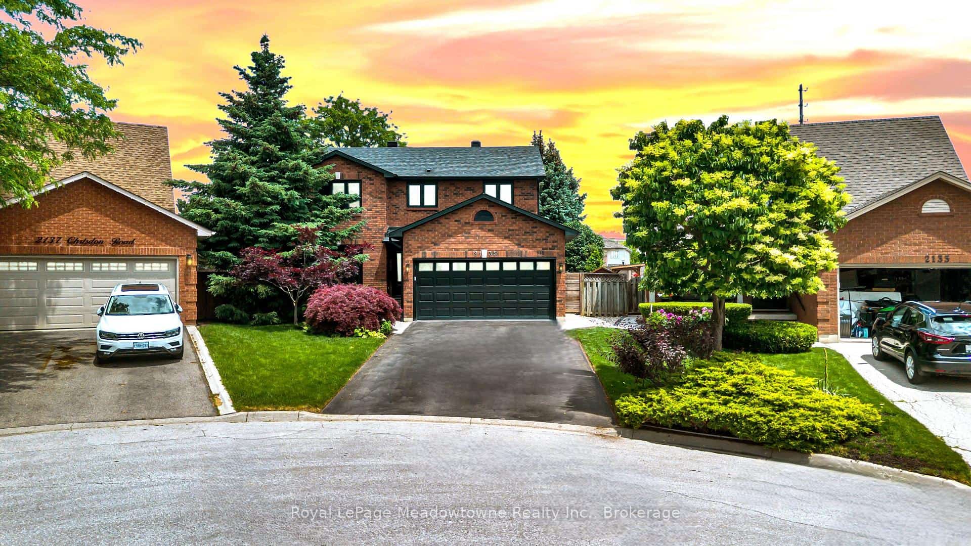 2135 Chrisdon Road, Burlington, ON L7M 3S4