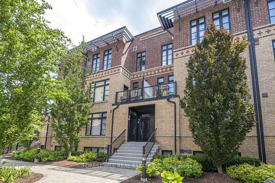 8169 Kipling Avenue, Vaughan