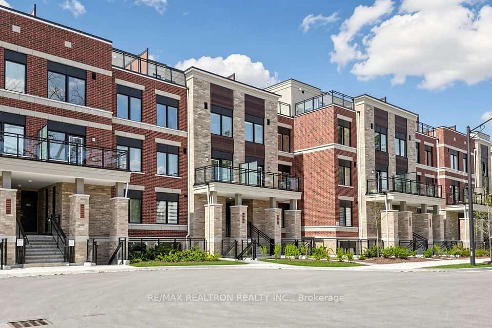 60 Elizabeth Street #3405, Richmond Hill, ON L4C 5W2