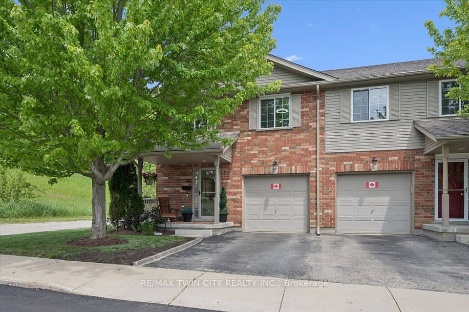 30 Bryan Court, Kitchener, Kitchener