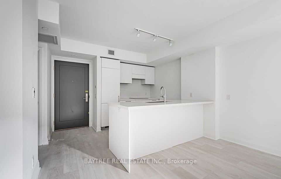 33 Frederick Todd Way #630, Toronto, ON M4G 0C9