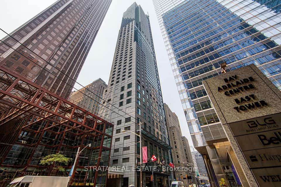 325 Bay Street #1905, Toronto, ON M5H 4G3