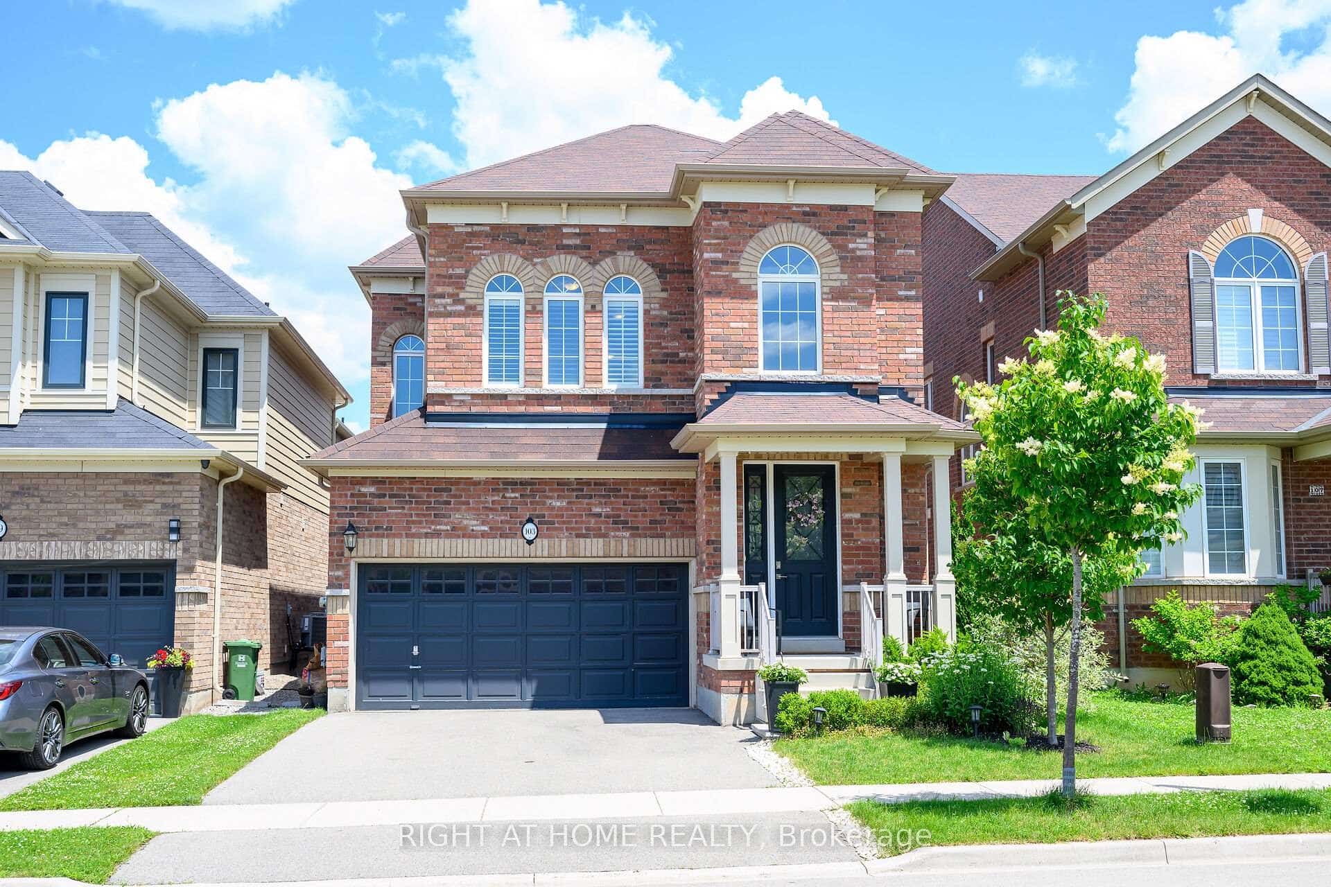 103 Macbean Crescent, Hamilton, ON L8B 0S4