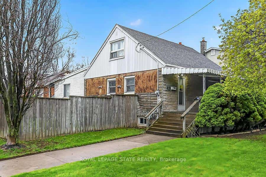 419 East 42nd Street, Hamilton, ON L8T 3B2