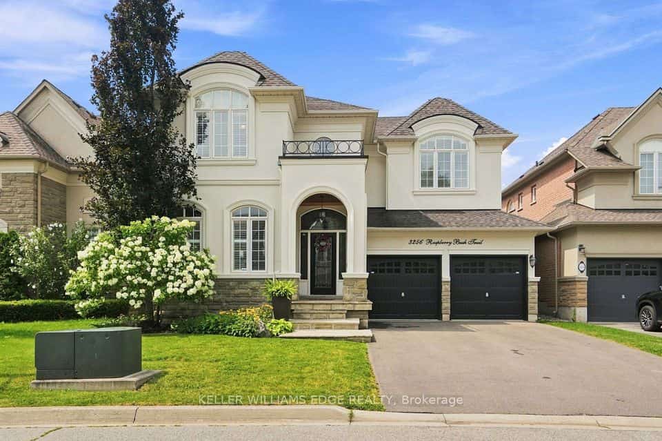 3256 Raspberry Bush Trail, Oakville, ON L6L 6V6