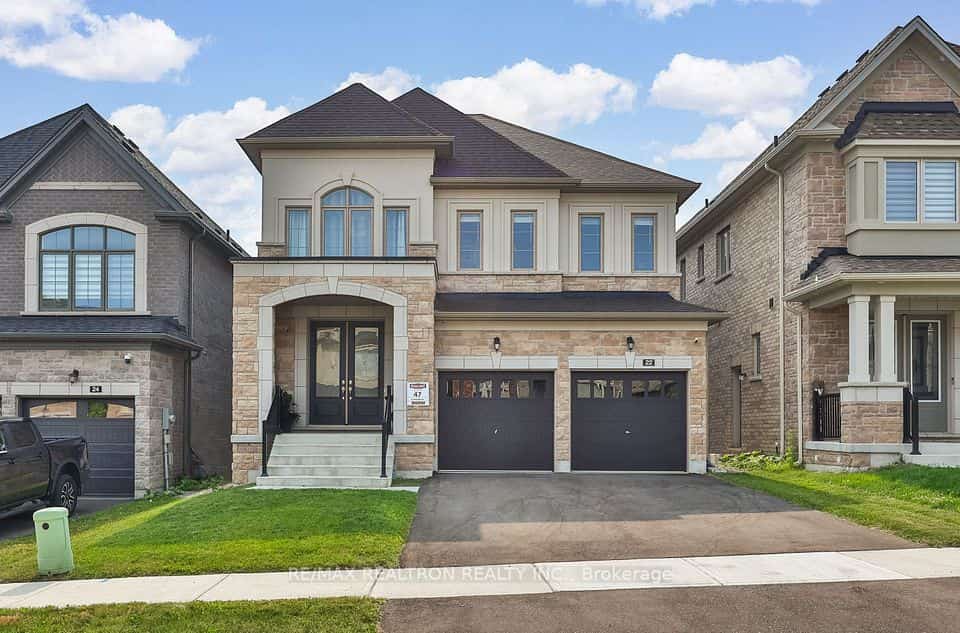 22 Upbound Court, East Gwillimbury, ON L9N 0W1