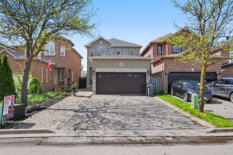12 Waterbury Street, Caledon, ON L7E 1X2