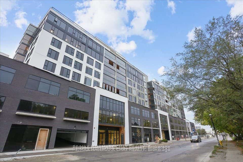 185 Dunlop Street E #803, Barrie, ON L4M 0M7