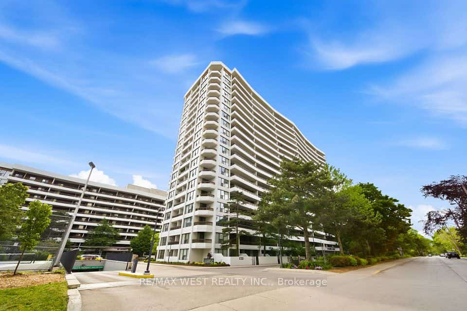 100 Quebec Avenue #1509, Toronto, ON M6P 4B8