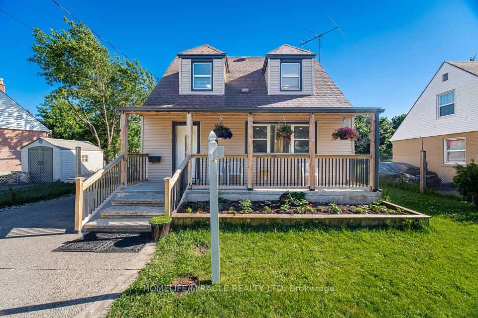 18 Glengrove Avenue, Hamilton, ON L8H 1N1