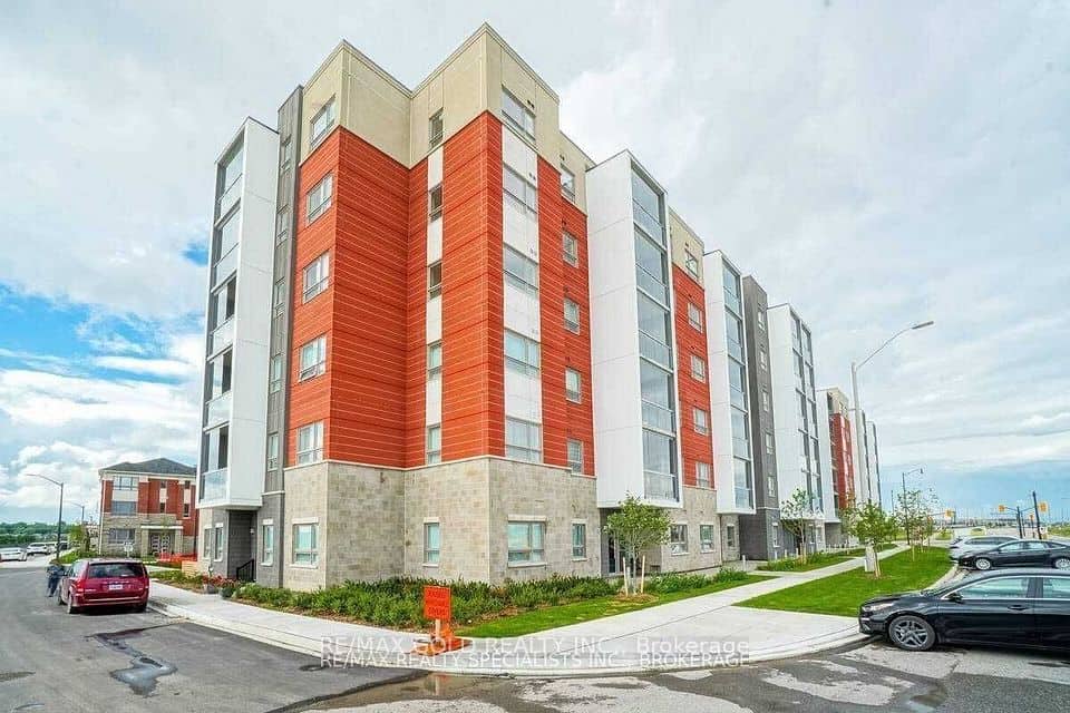 200 Lagerfeld Drive, Brampton