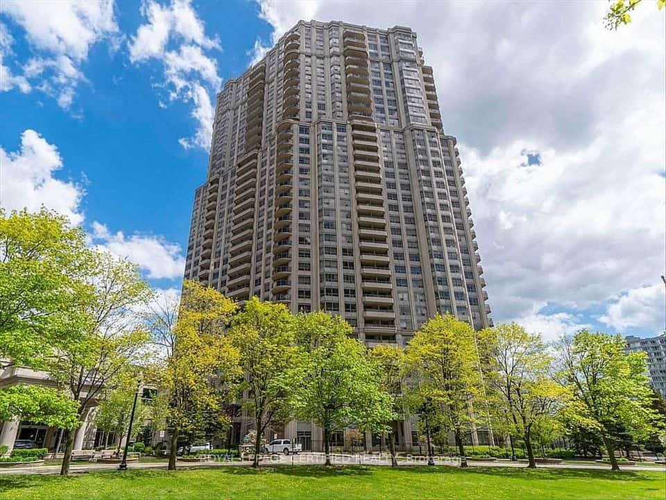 25 Kingsbridge Garden Circle #1118, Mississauga, ON L5R 4B1