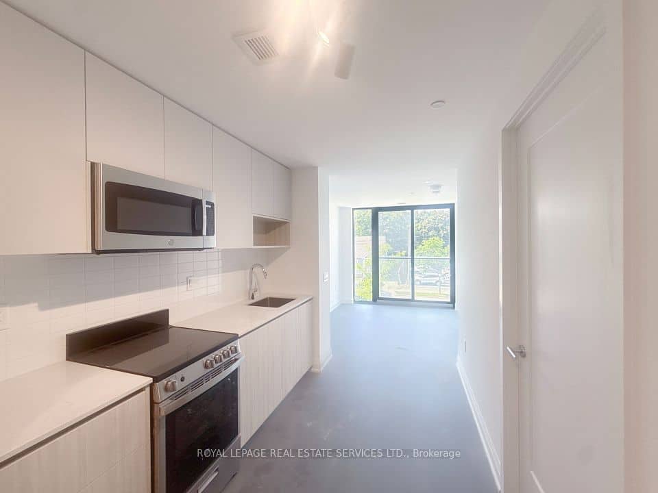 799 The Queensway, Toronto