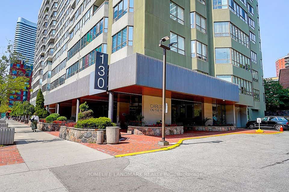 130 Carlton Street #503, Toronto, ON M5A 4K3