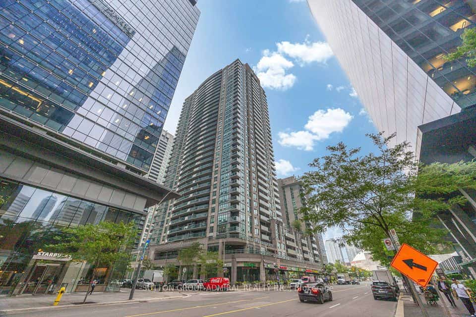 30 Grand Trunk Crescent #309, Toronto, ON M5J 3A4