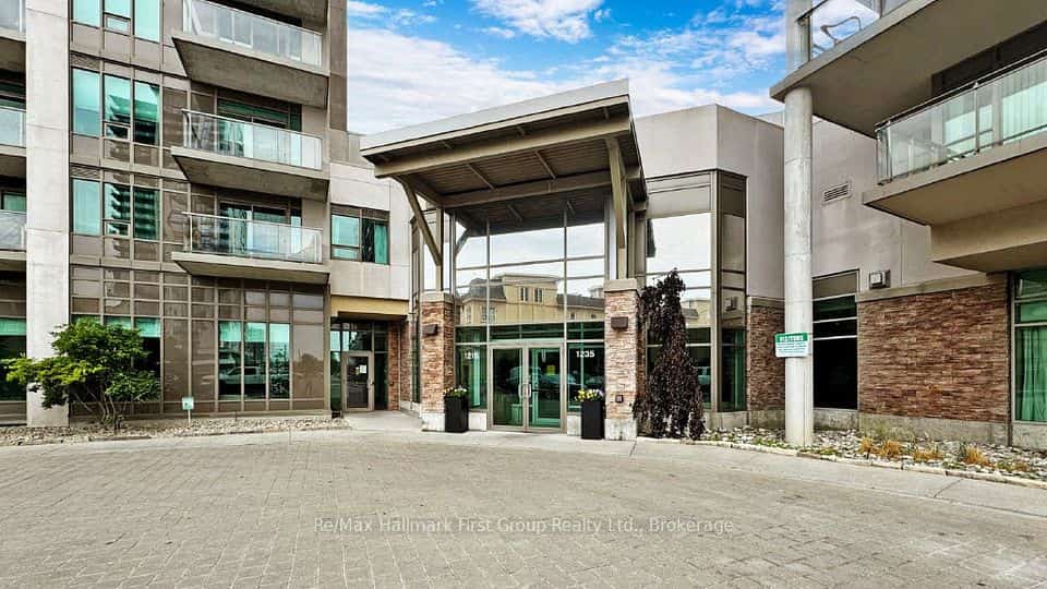 1215 Bayly Street #103, Pickering, ON L1W 1L7