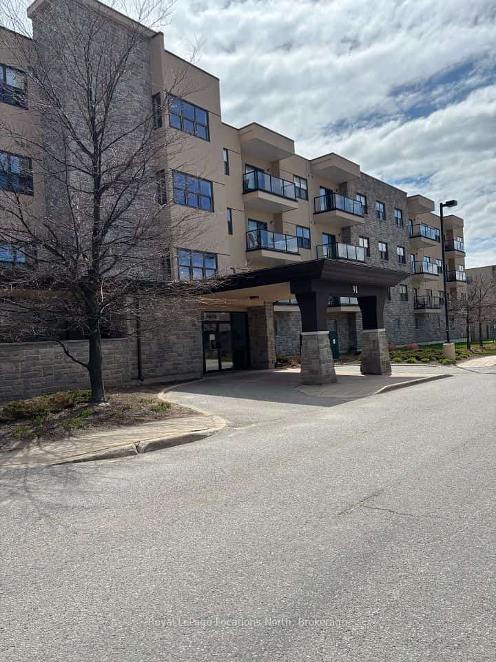 91 RAGLAN Street #303, Collingwood, ON L9Y 4V3