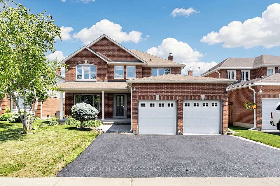 153 Natanya Boulevard, Georgina, ON L4P 3N2