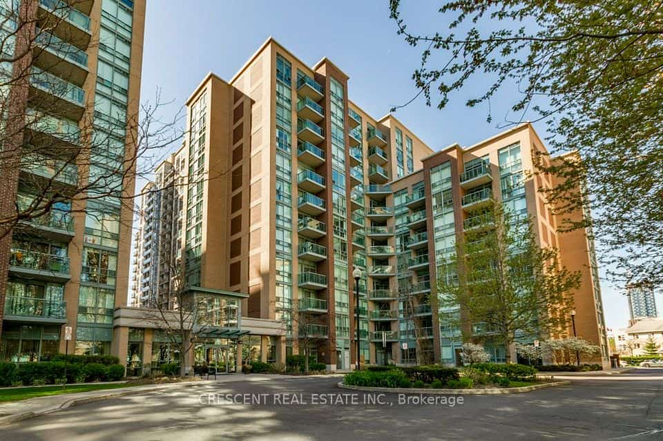 9 Michael Power Place #1106, Toronto, ON M9A 0A5