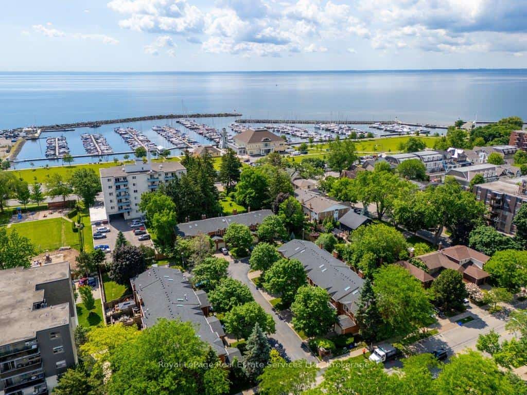2314 Marine Drive #5, Oakville, ON L6L 1C3