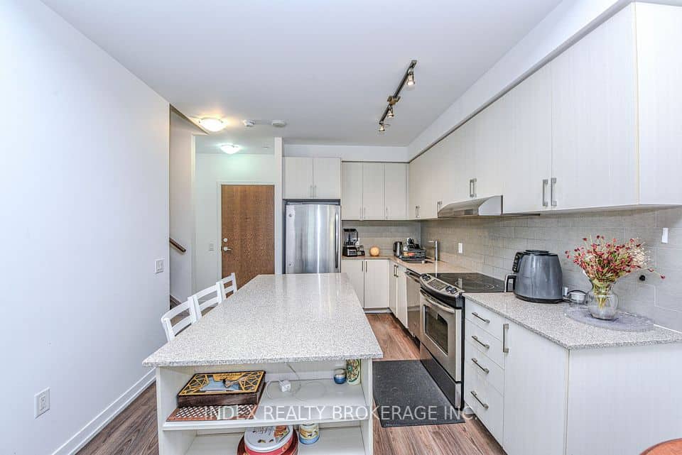 2560 Eglinton Avenue, Mississauga