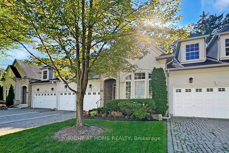 9 Arlington Way, Markham