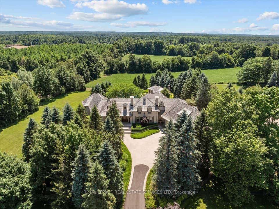 10090 Pineview Trail, Milton, ON L0P 1B0
