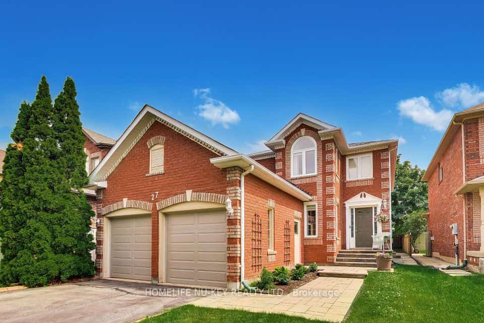 27 Lauchlin Crescent, Halton Hills, ON L7G 5R1