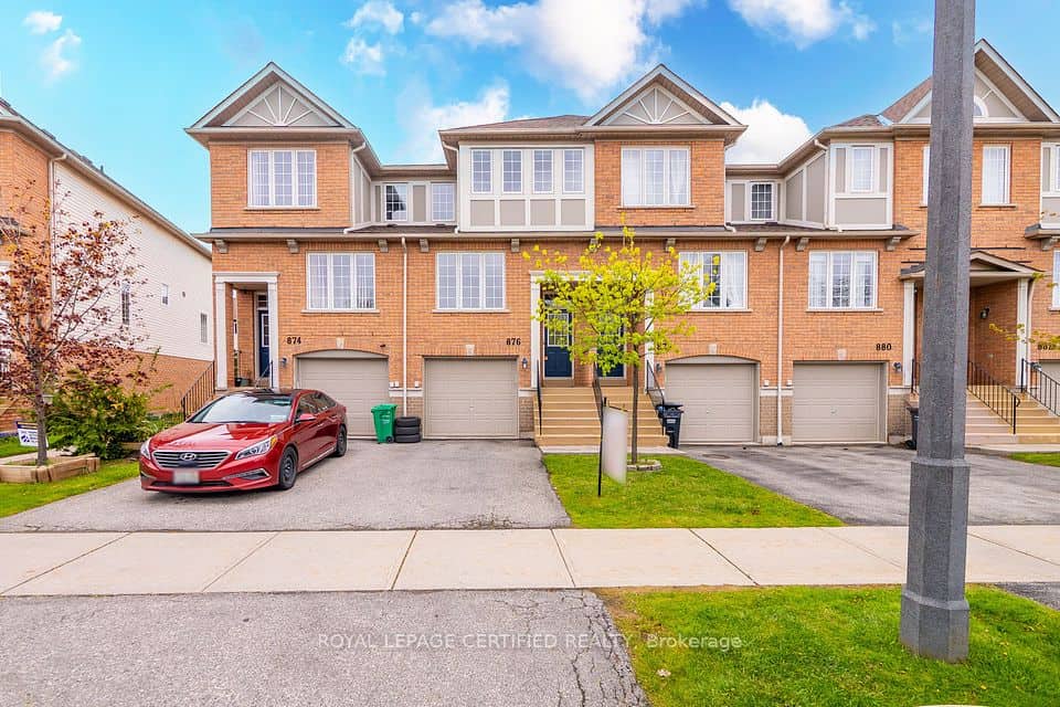 876 Scollard Court, Mississauga