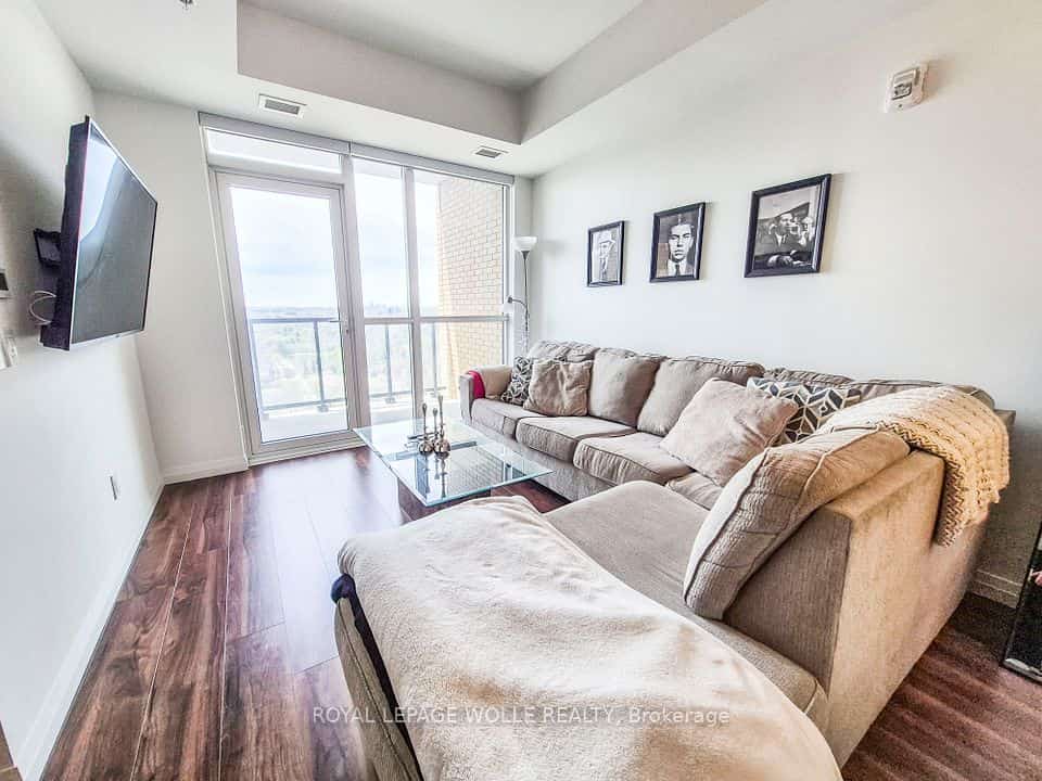 108 Garment Street #2107, Kitchener, ON N2G 3B2