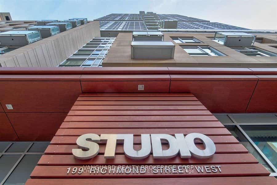 199 Richmond Street W #307, Toronto, ON M5V 0H4