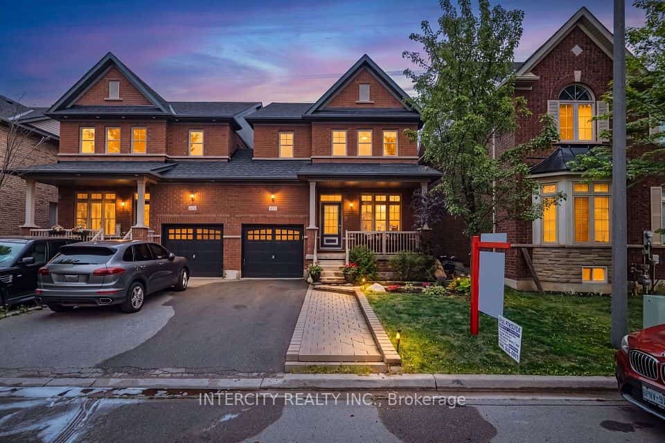 162 Holmes Crescent, Milton, ON L9T 0V9