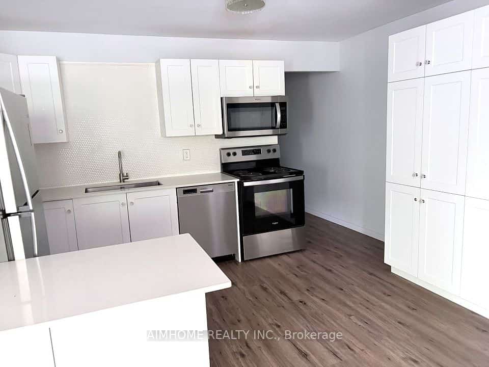 109 Westmount Road N, Waterloo, ON N2L 5G5