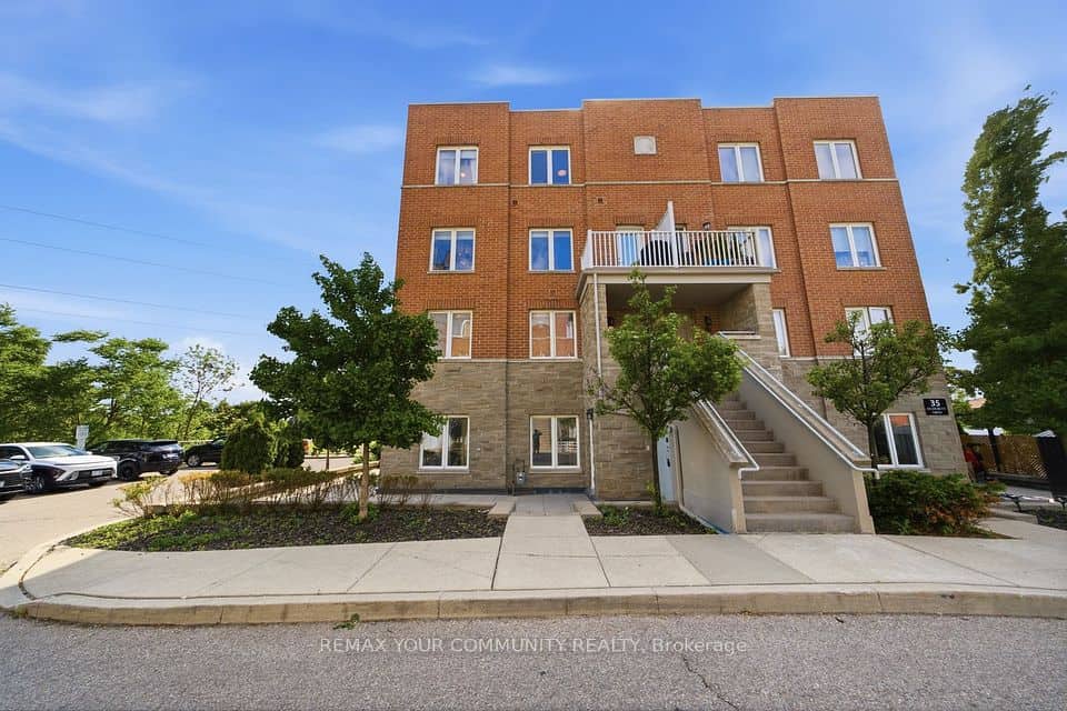 35 Richgrove Drive, Toronto