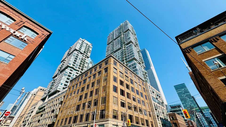 199 Richmond Street W #2803, Toronto, ON M5V 0H4