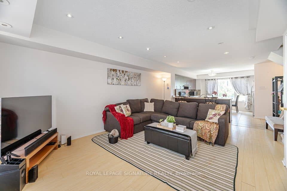 4855 Half Moon Grove, Mississauga