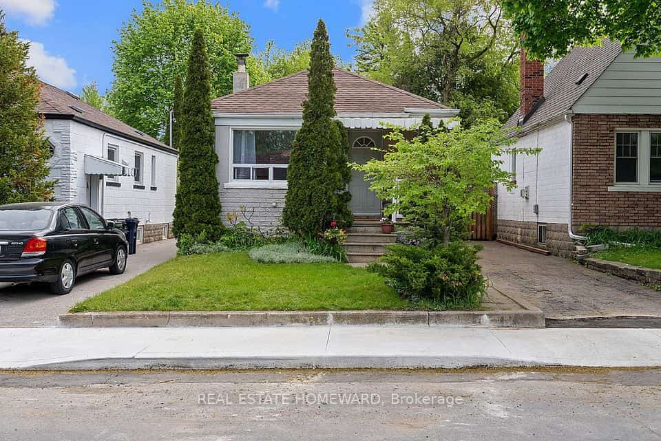 59 Manderley Drive, Toronto, ON M1N 3G1