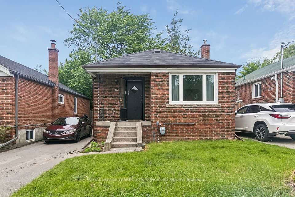 104 Galbraith Avenue, Toronto, ON M4B 2B7