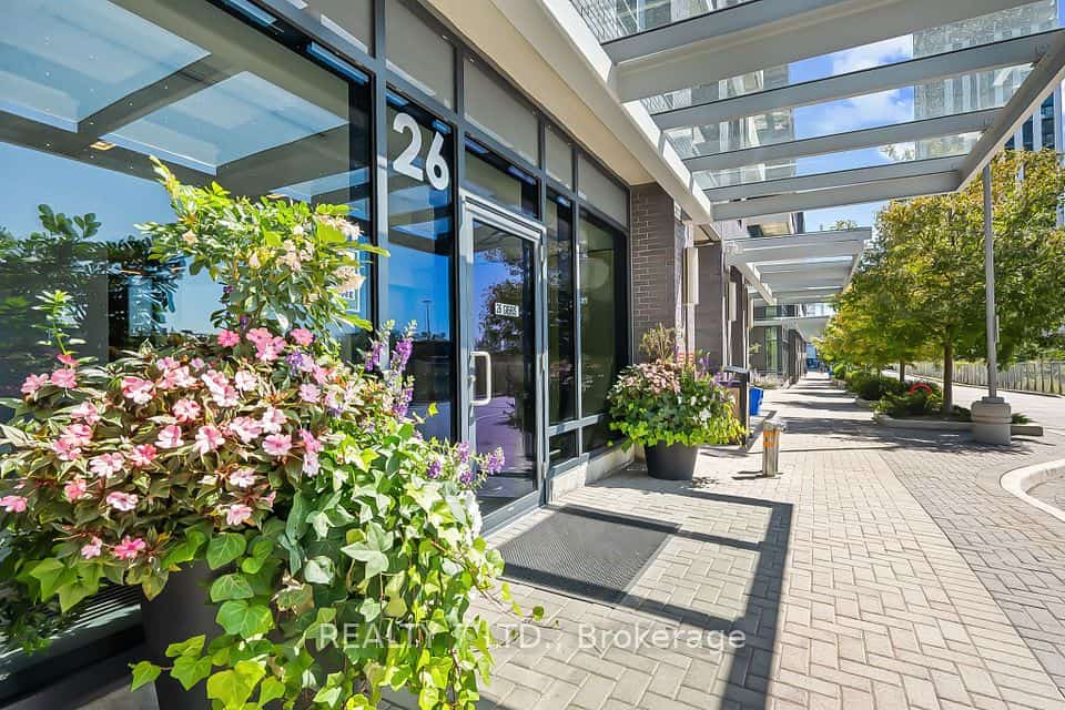26 Gibbs Road #1033, Toronto, ON M9B 0E3