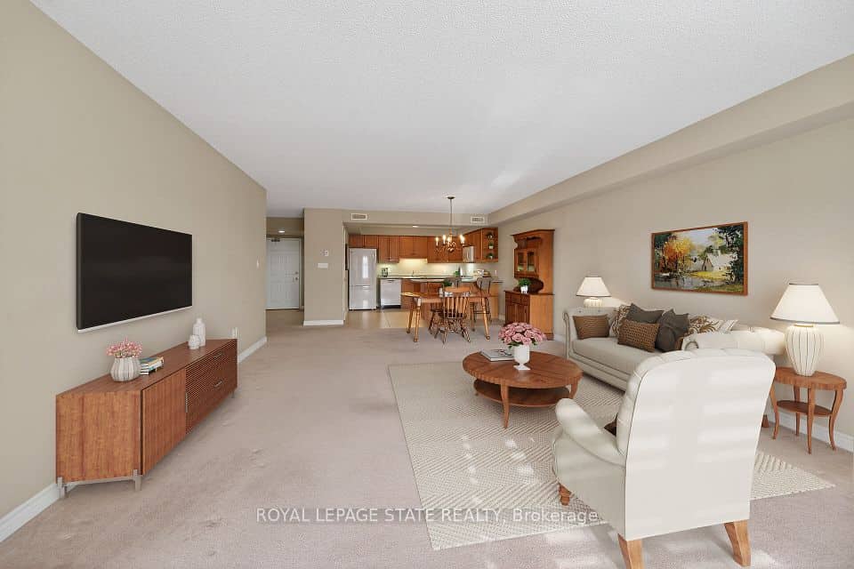 908 Mohawk Road E, Hamilton