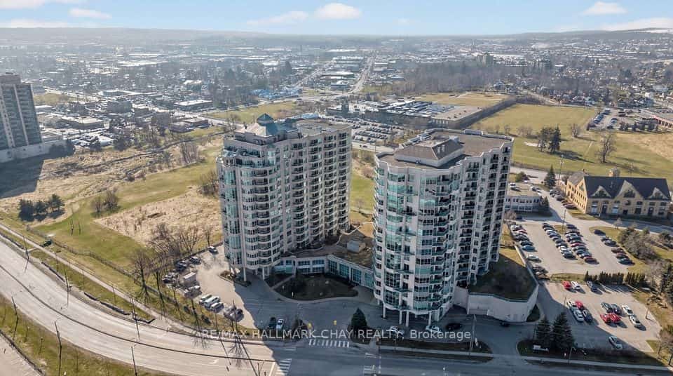 2 Toronto Street #1205, Barrie, ON L4N 9R2