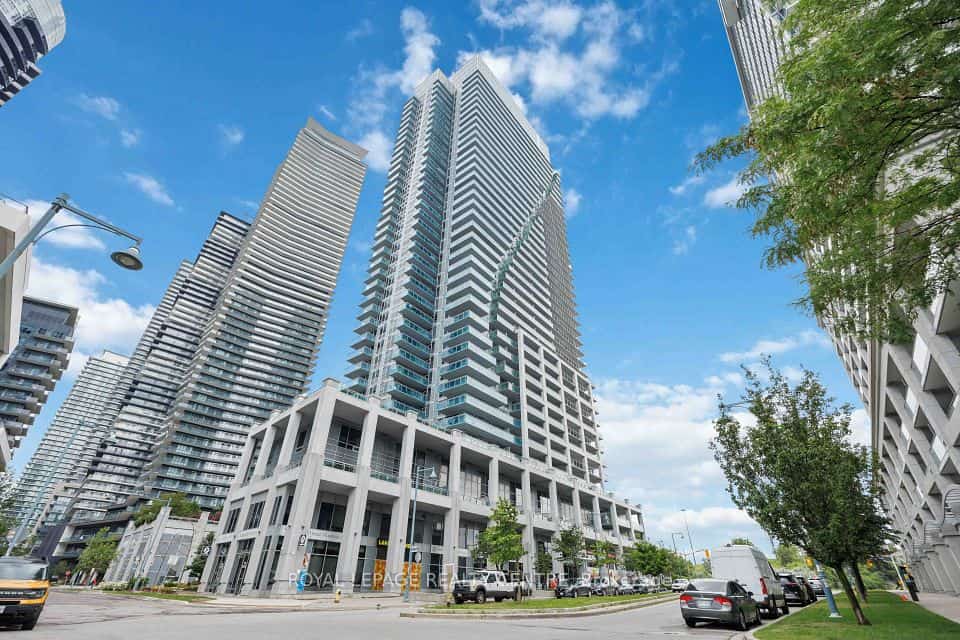 16 Brookers Lane #403, Toronto, ON M8V 0A5