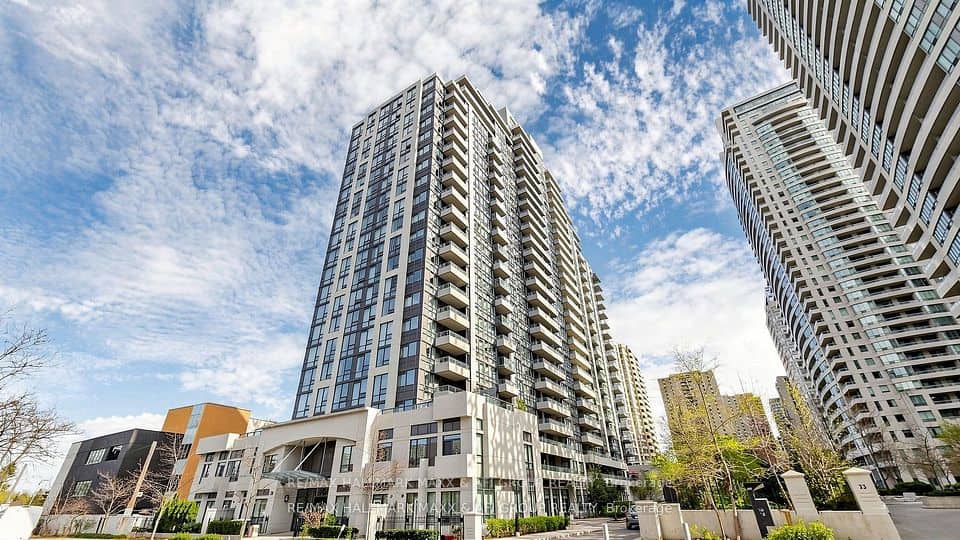 35 Hollywood Avenue, Toronto