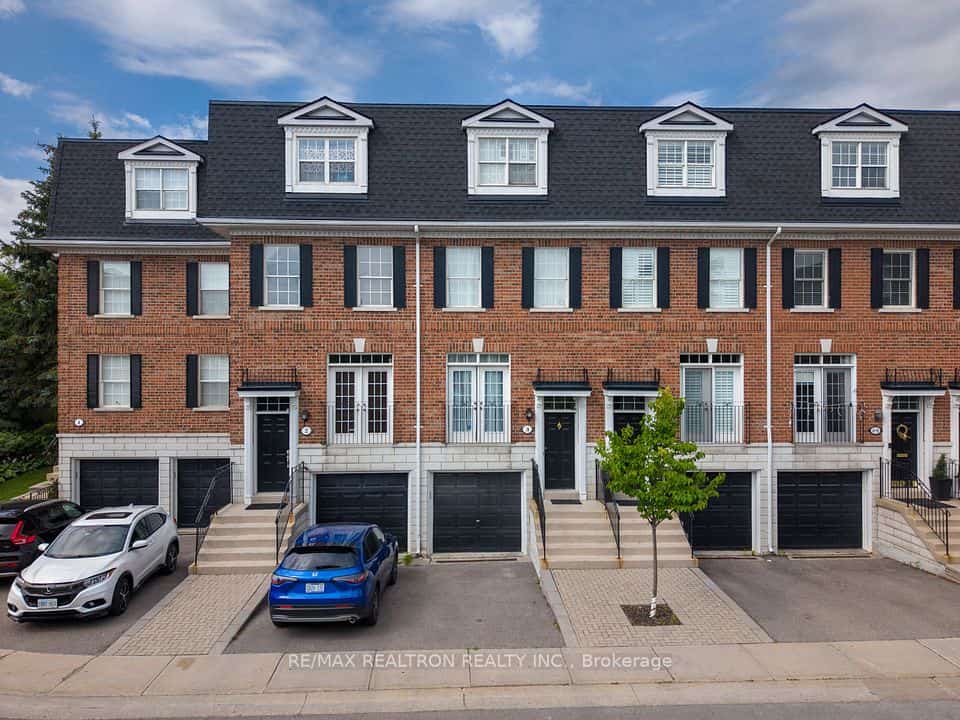 6 Leonard Street #3, Richmond Hill, ON L4C 0L6